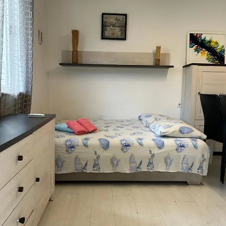 Lu Apartment *
